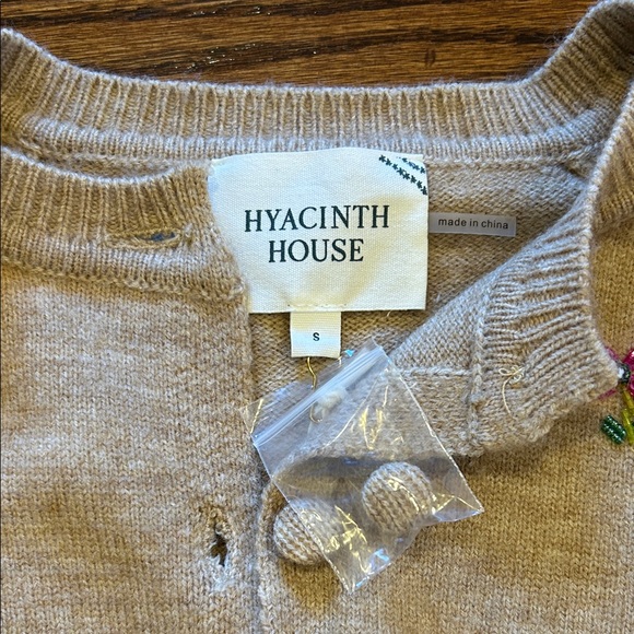 HYACINTH HOUSE
Multi Floral Embellishment Elsie Cardigan - Picture 2 of 6